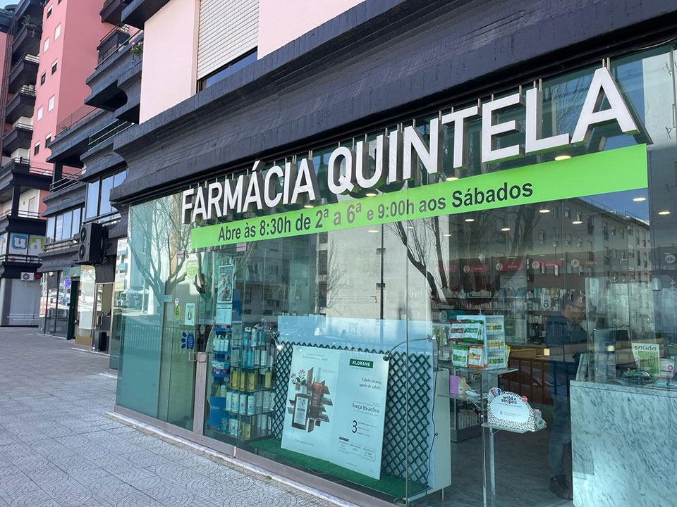 Farmacia Quintela exterior
